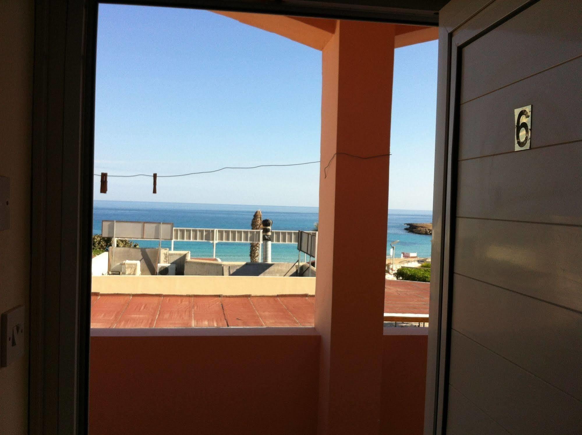 Blue Peter Apartments Protaras Eksteriør bilde